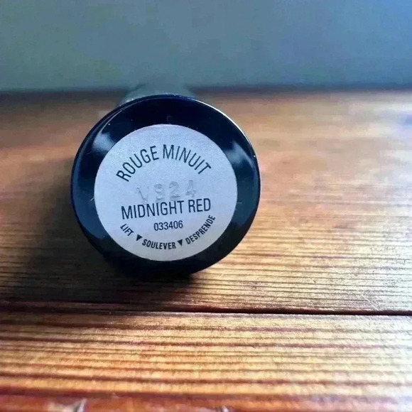 Mary Kay Creme Lipstick Midnight Red 033406 NEW Rouge Minuit - Picture 6 of 6